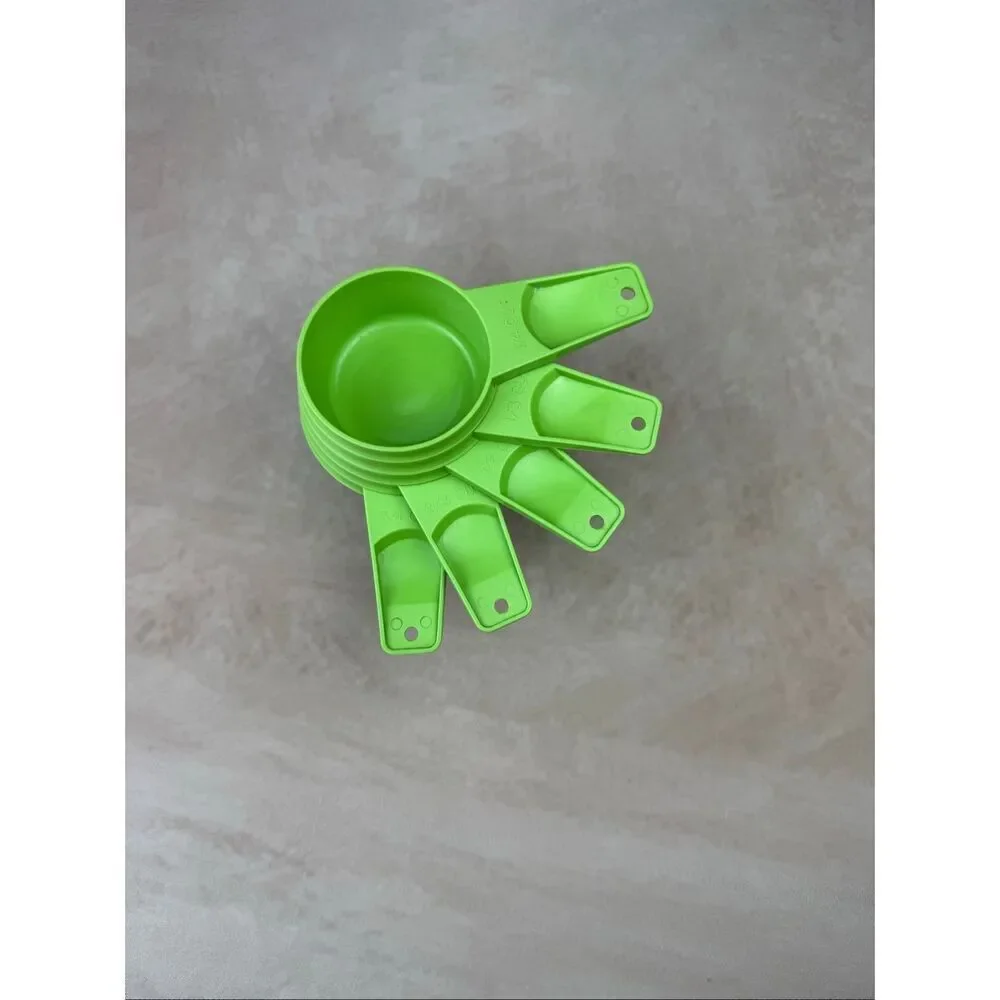 Vintage Tupperware Apple Green Measuring Cups Set of 5 1/4-3/4 No 1 Cup